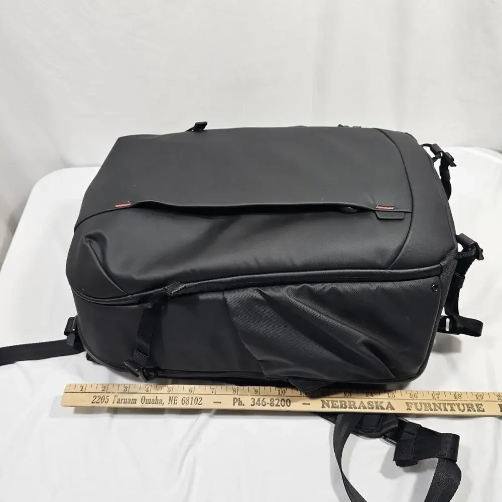 ULANZI BP09 Camera Backpack Versatile Camera Travel Bag 22L Capacity